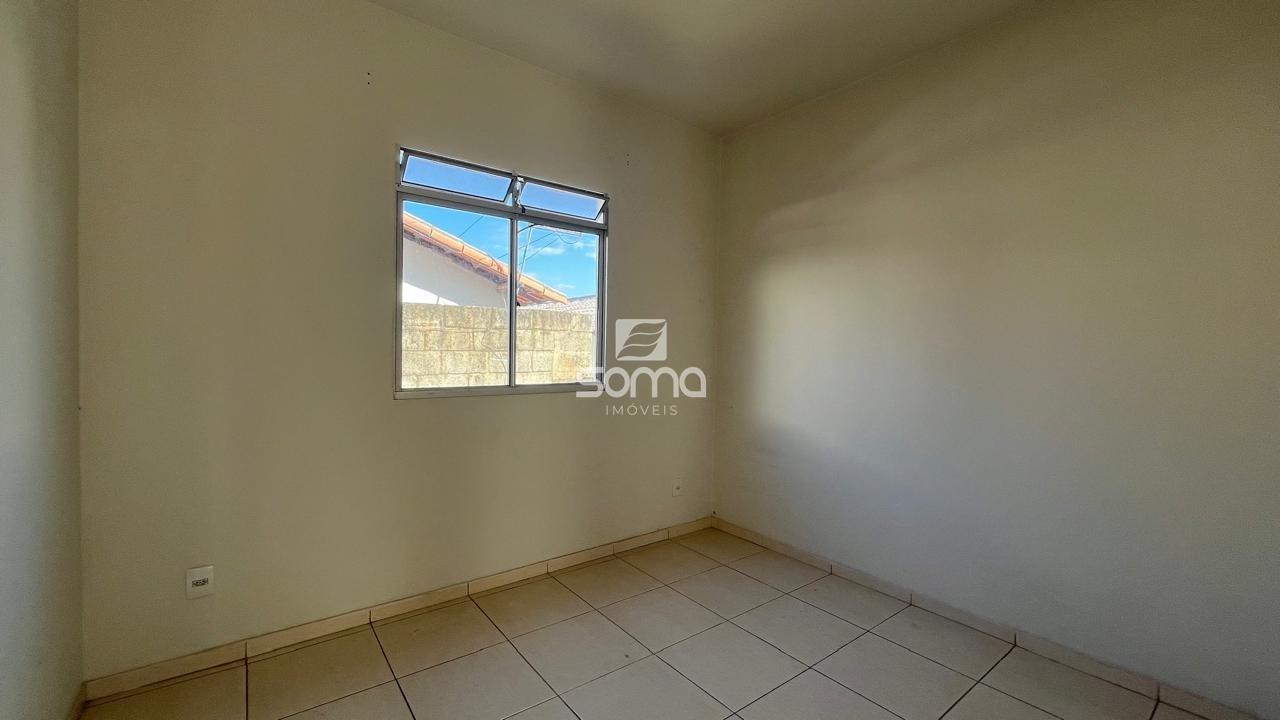 Casa Geminada à venda no Chácaras Reunidas São Vicente: 