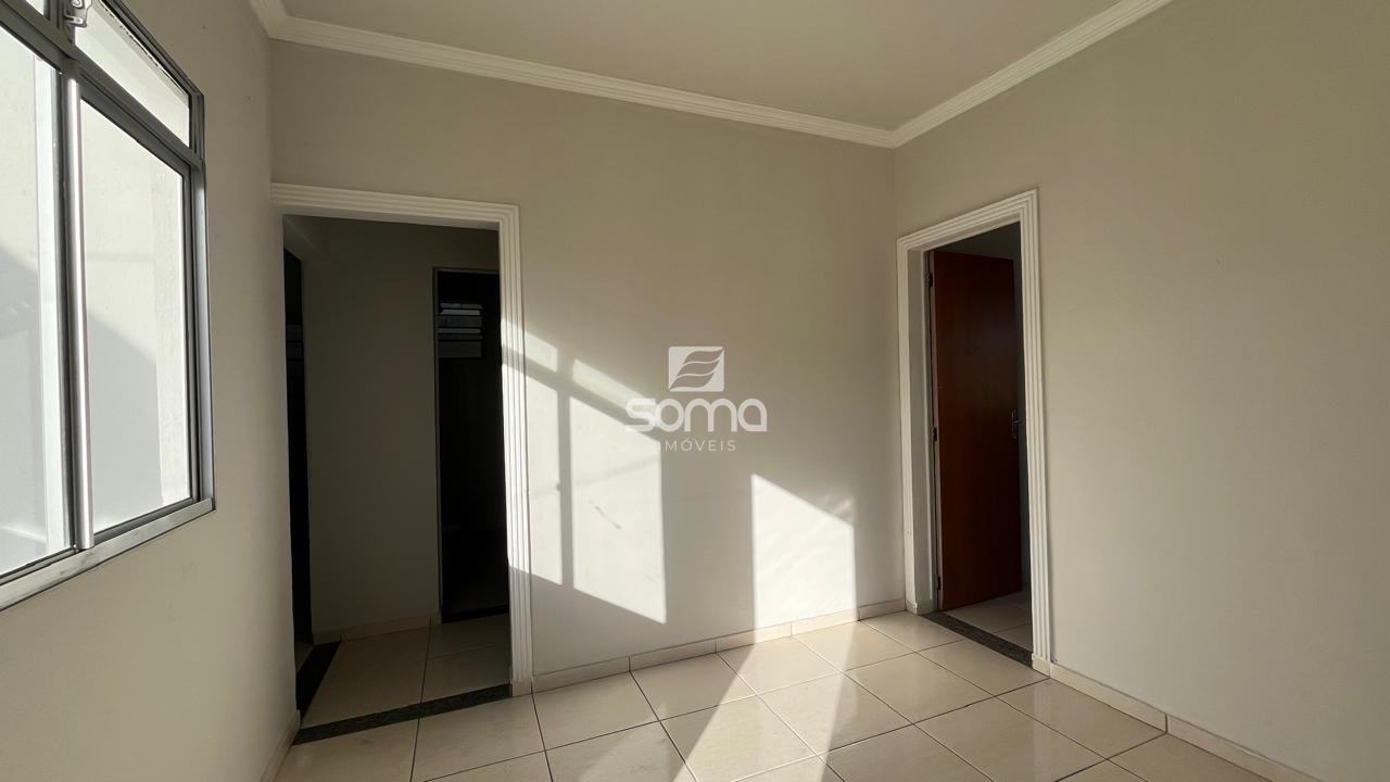 Casa Geminada à venda no Chácaras Reunidas São Vicente: 