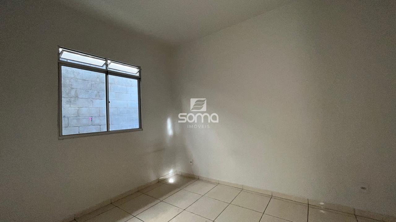 Casa Geminada à venda no Chácaras Reunidas São Vicente: 