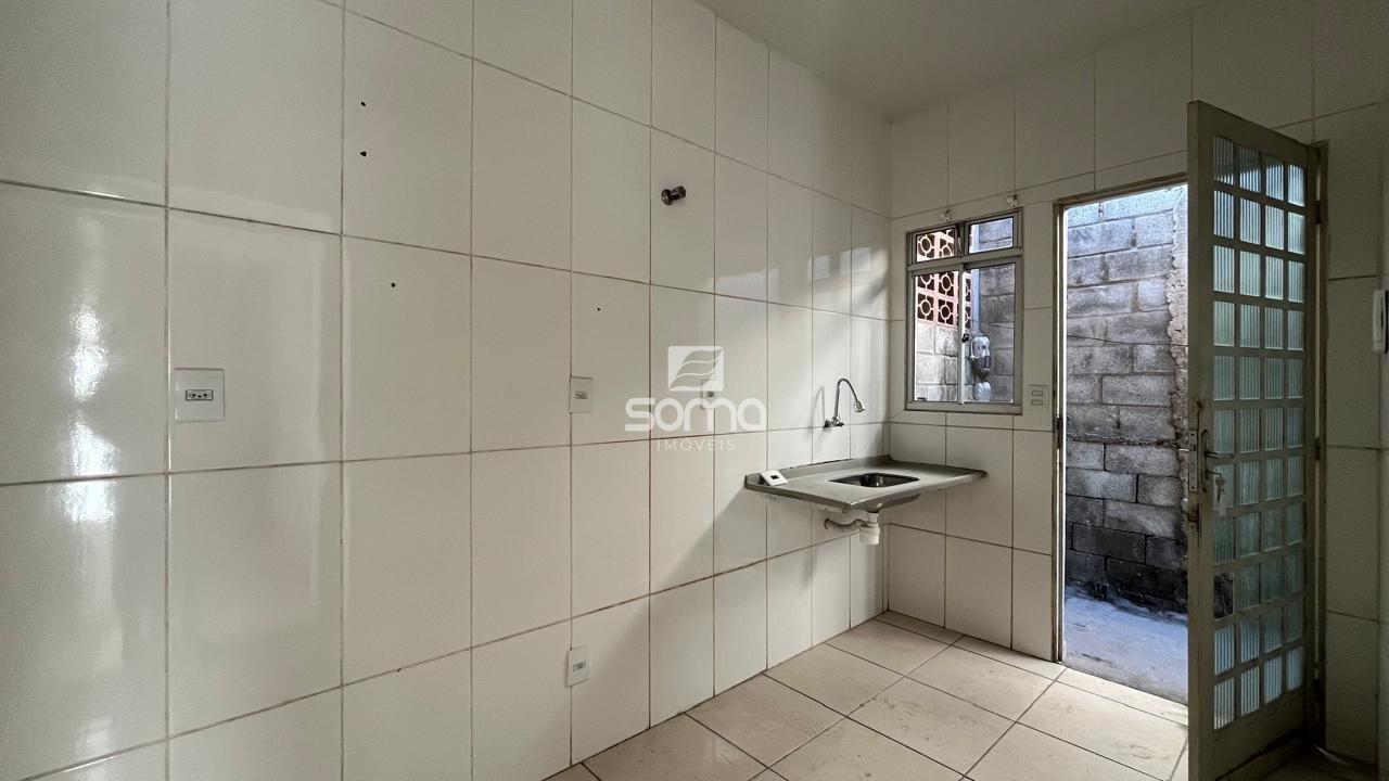 Casa Geminada à venda no Chácaras Reunidas São Vicente: 