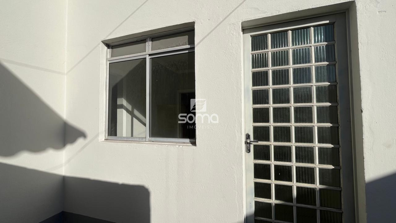 Casa Geminada à venda no Chácaras Reunidas São Vicente: 