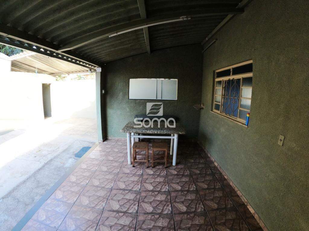 Casa para aluguel no Pouso Alegre: 