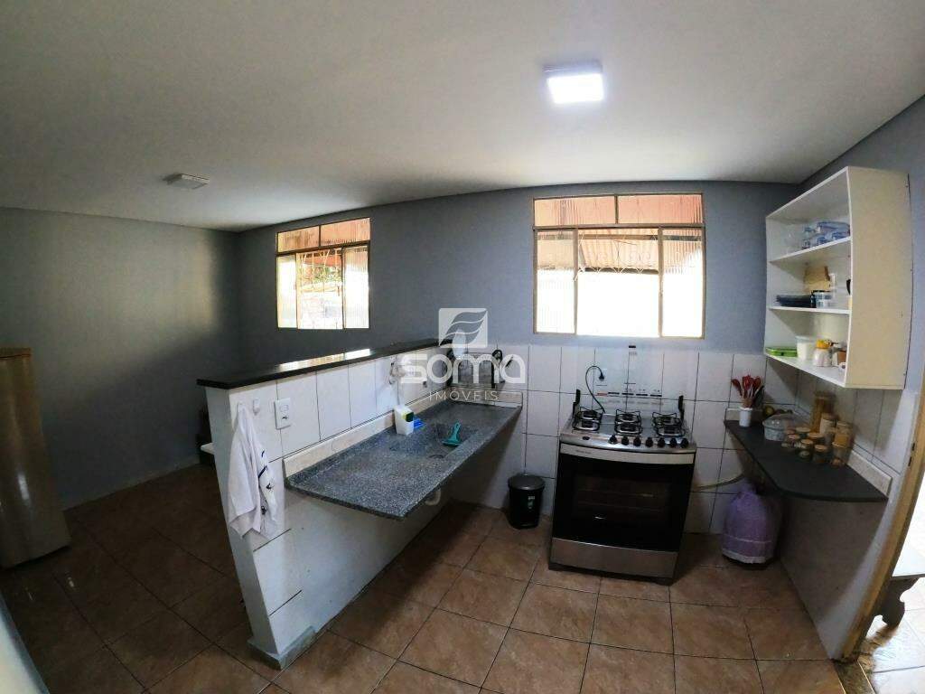 Casa para aluguel no Pouso Alegre: 