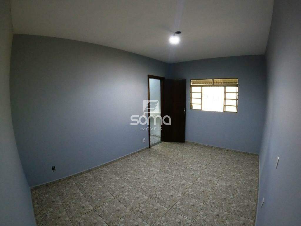 Casa para aluguel no Pouso Alegre: 