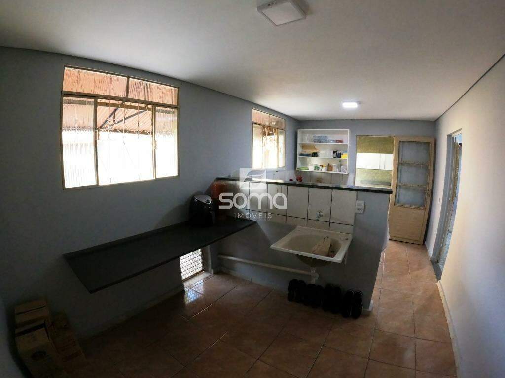 Casa para aluguel no Pouso Alegre: 