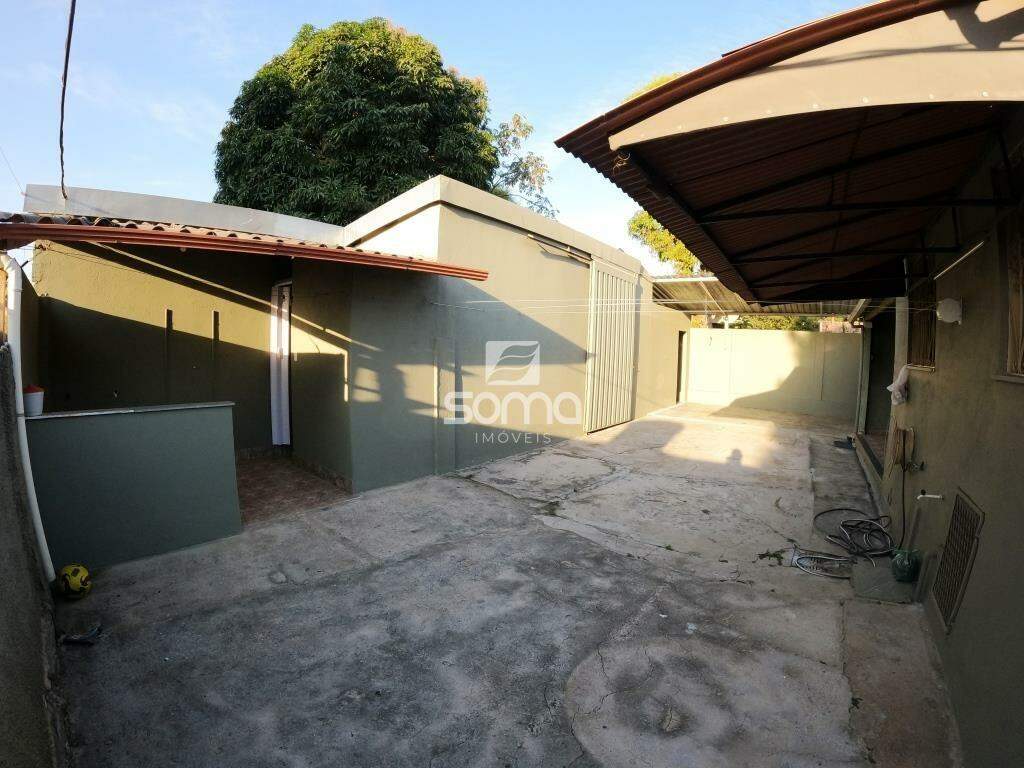 Casa para aluguel no Pouso Alegre: 