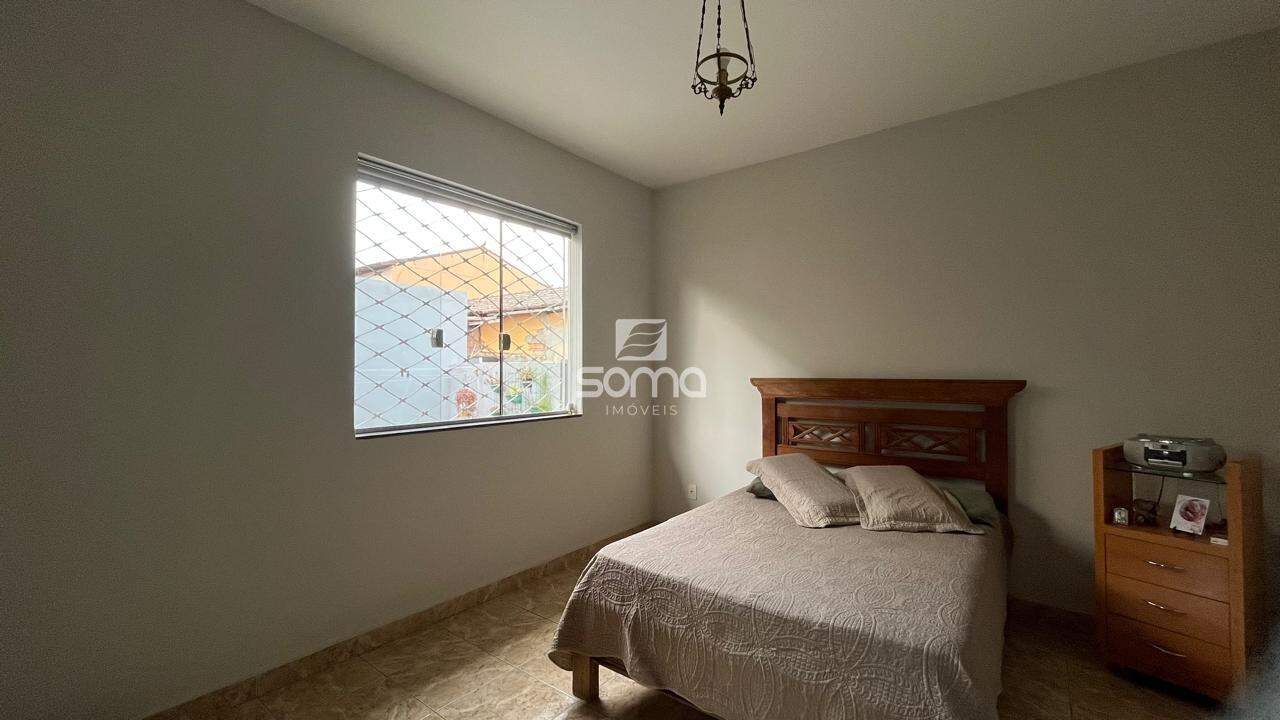 Casa à venda no Centro: 