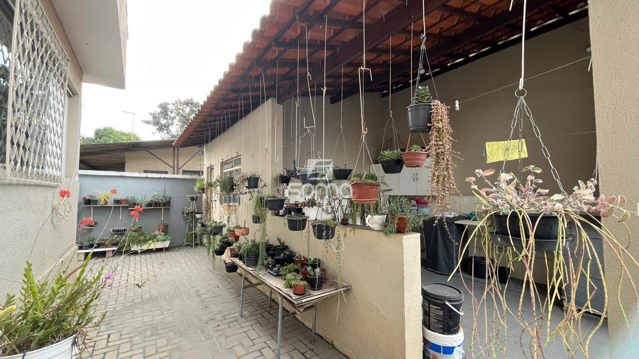Casa à venda no Centro: 