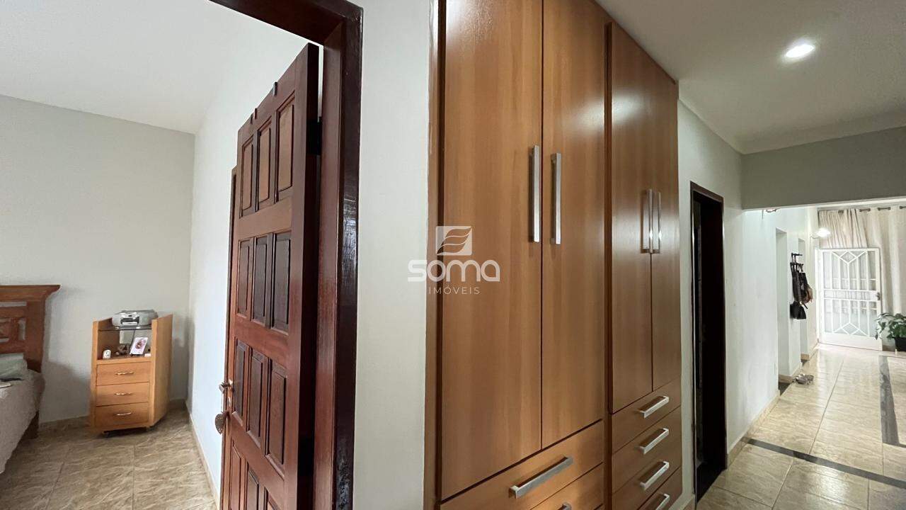 Casa à venda no Centro: 