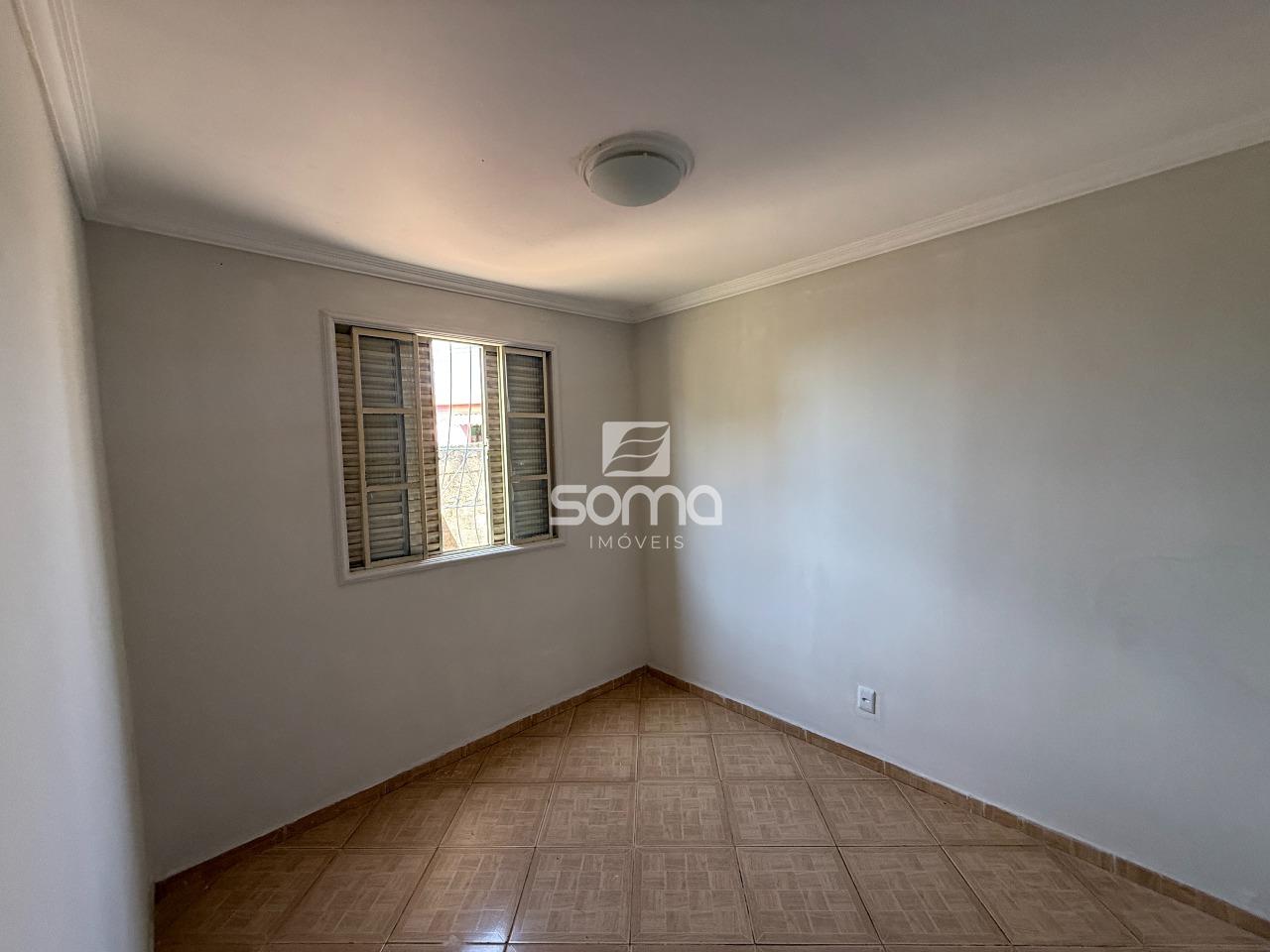 Apartamento à venda no Célvia: 