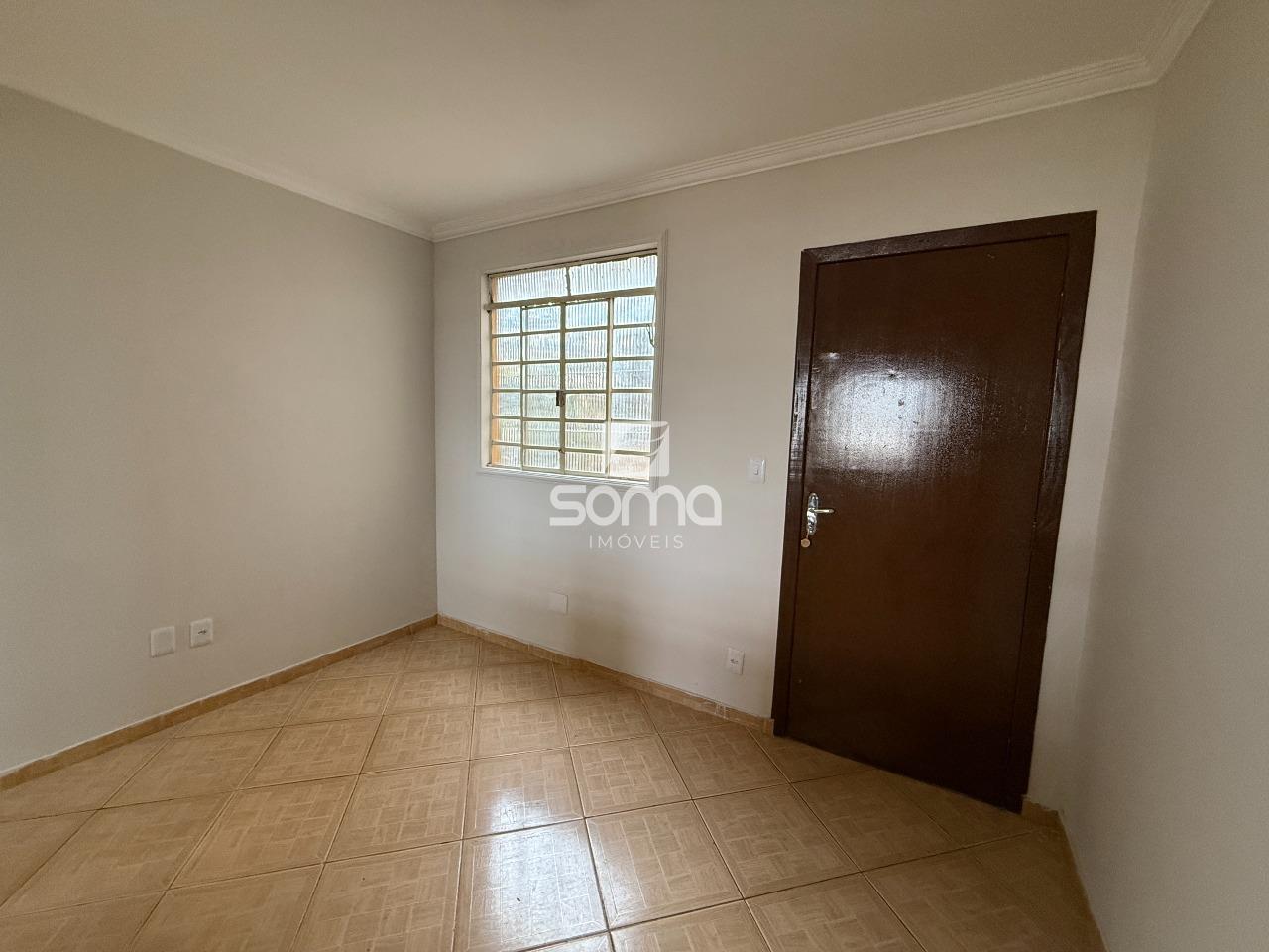 Apartamento à venda no Célvia: 