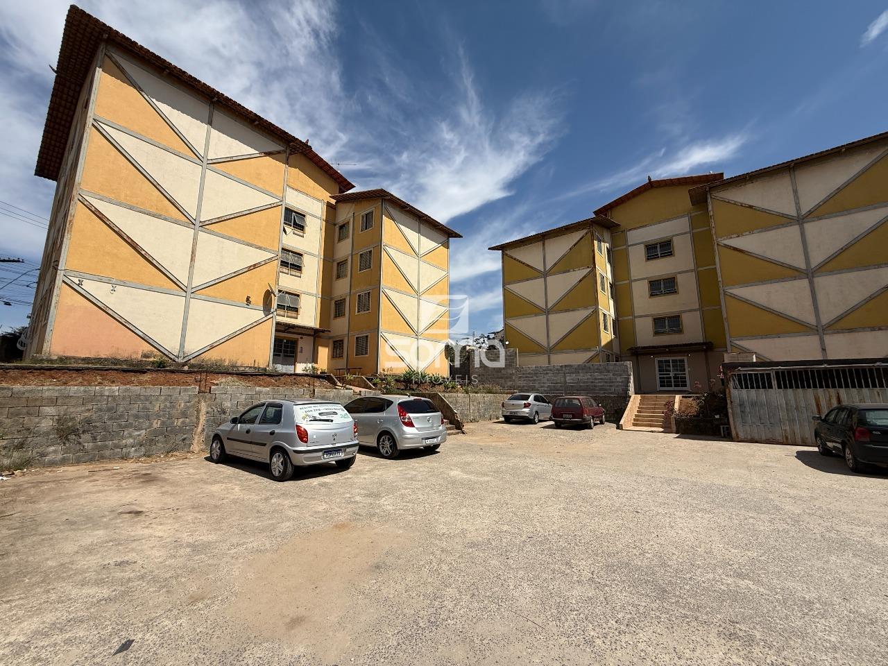 Apartamento à venda no Célvia: 