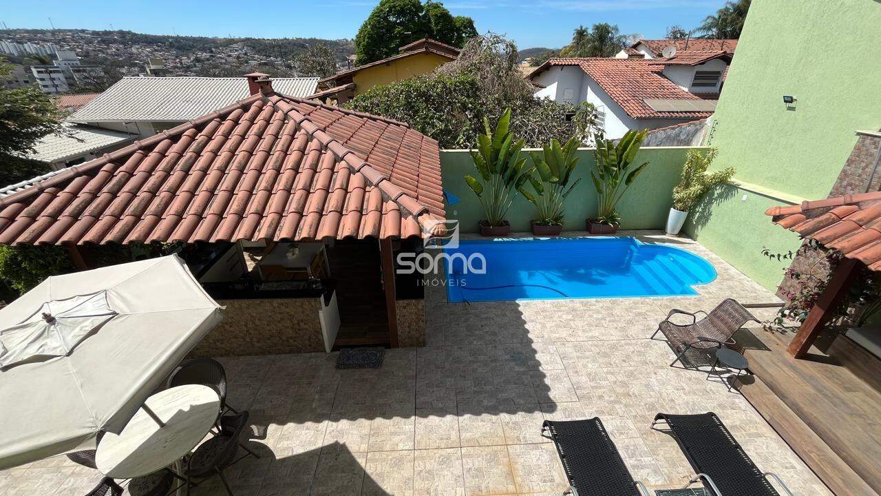 Casa à venda no Jardim Itau: 