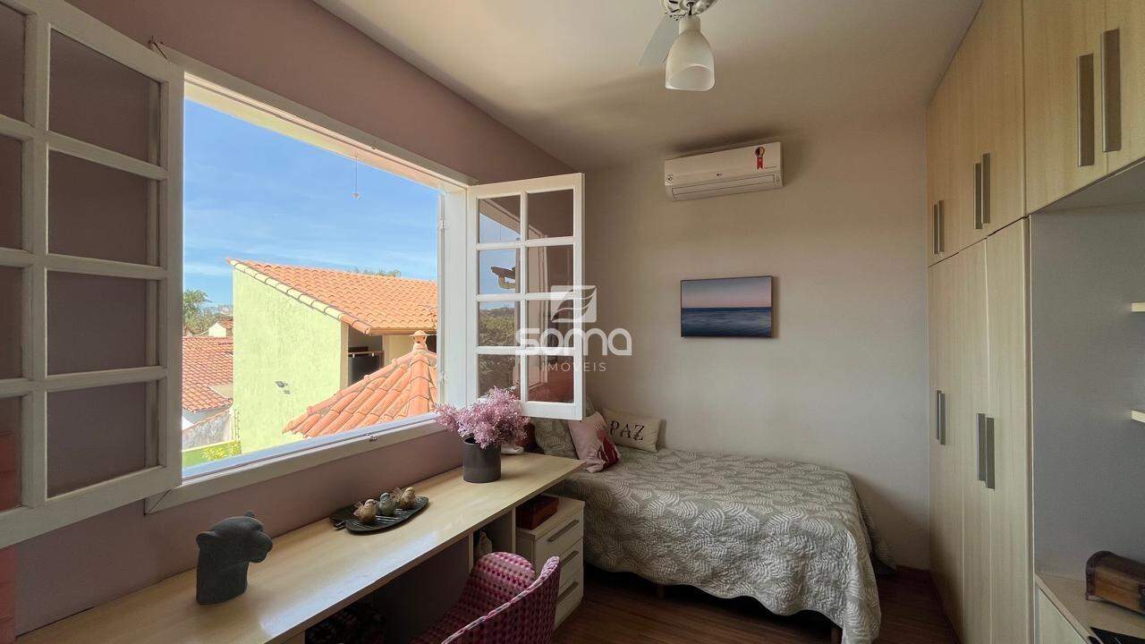 Casa à venda no Jardim Itau: 