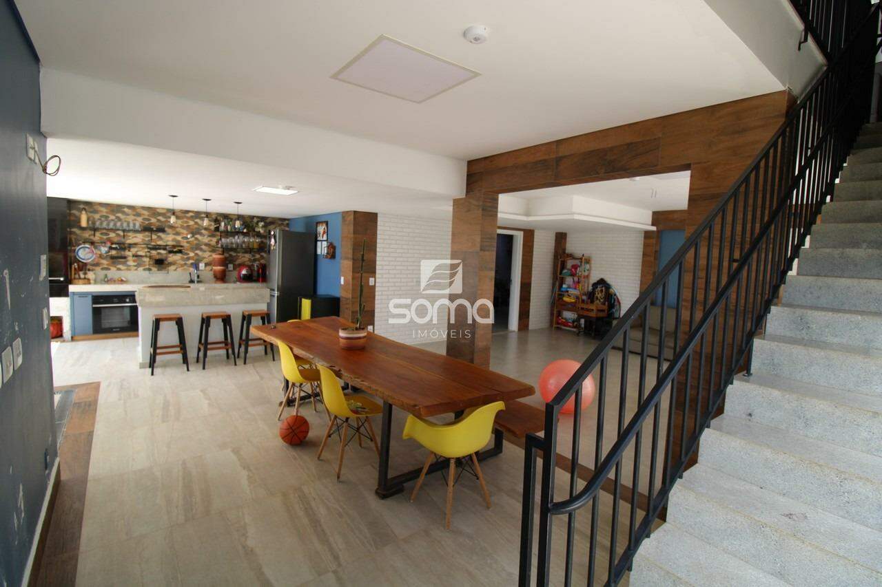 Casa em condomínio à venda no Alphaville Vespasiano: 