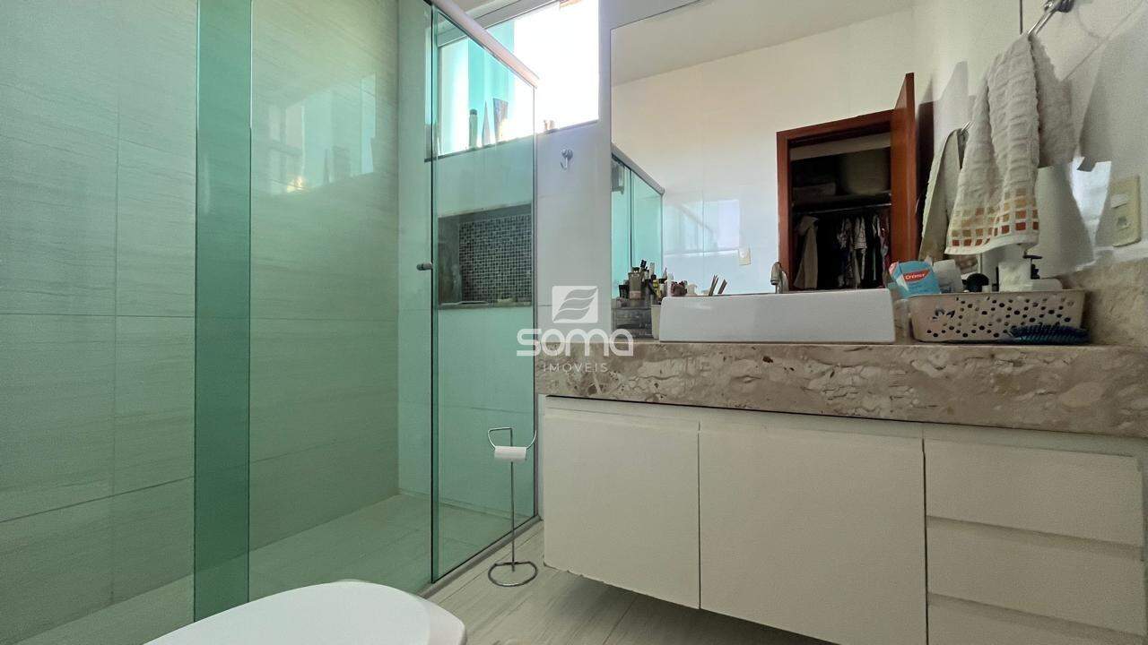 Casa em condomínio à venda no Condominio Rosa dos Ventos: 
