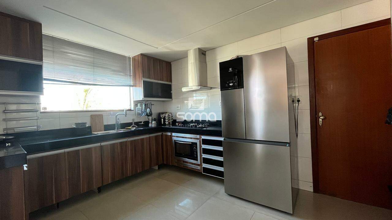 Casa em condomínio à venda no Condominio Rosa dos Ventos: 