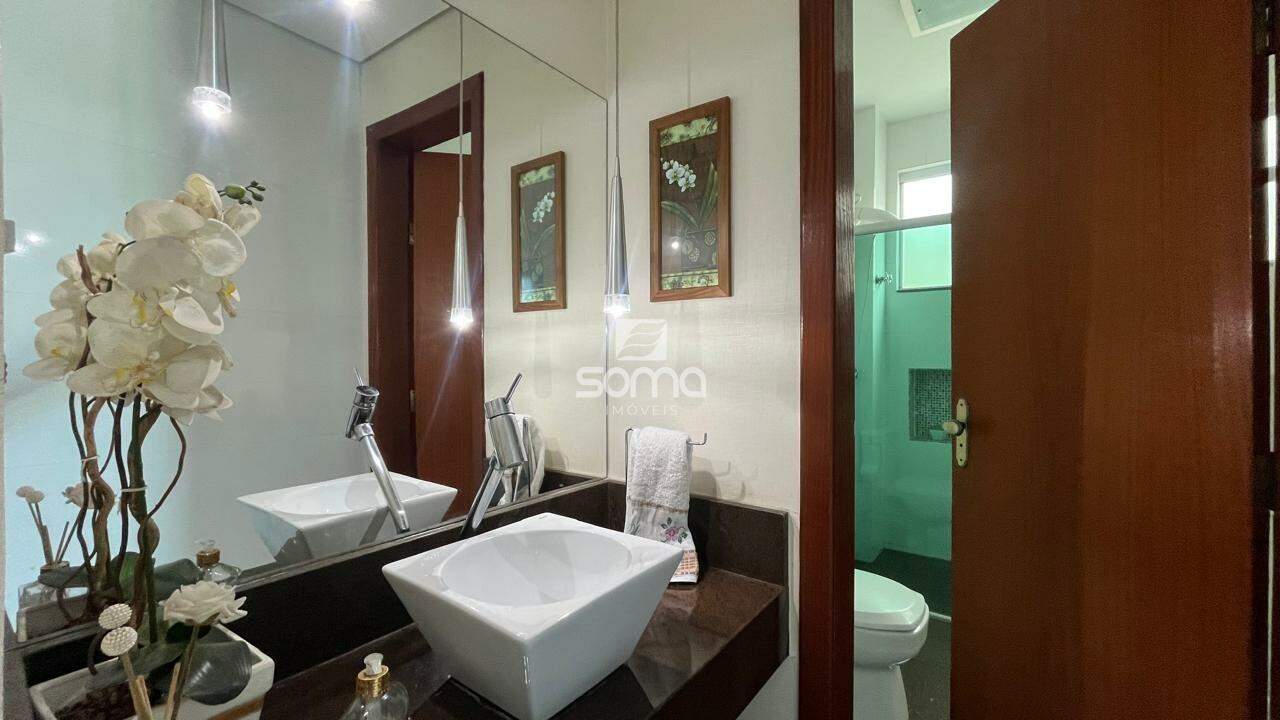 Casa em condomínio à venda no Condominio Rosa dos Ventos: 