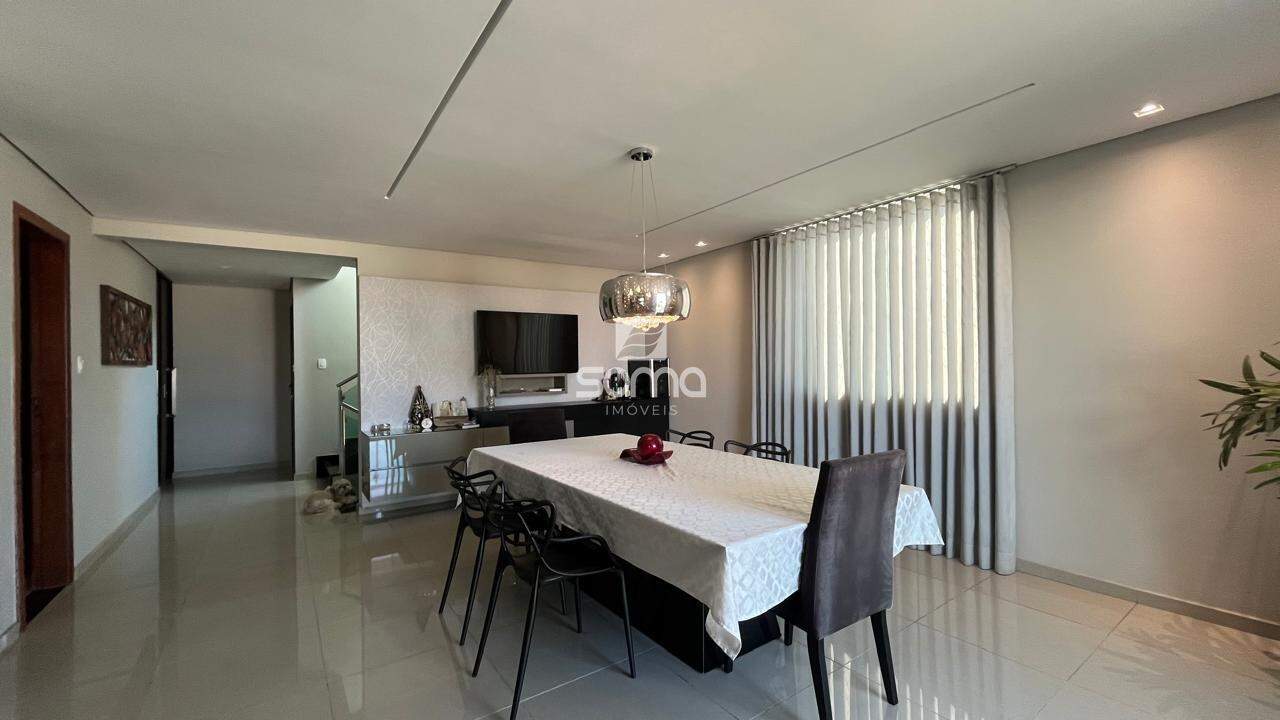 Casa em condomínio à venda no Condominio Rosa dos Ventos: 