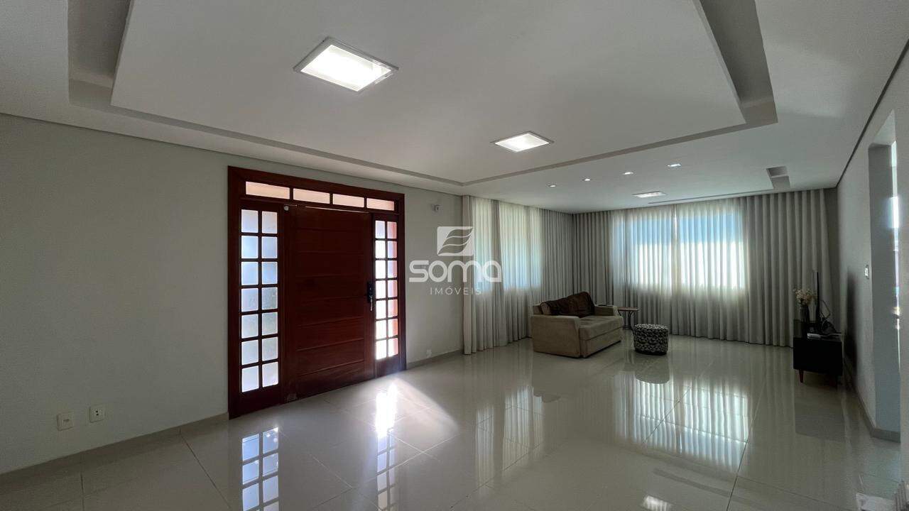 Casa em condomínio à venda no Condominio Rosa dos Ventos: 