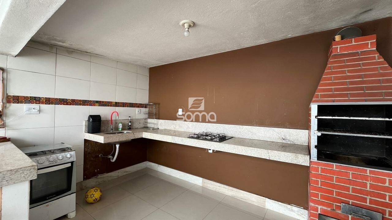 Casa em condomínio à venda no Rosa dos Ventos: 