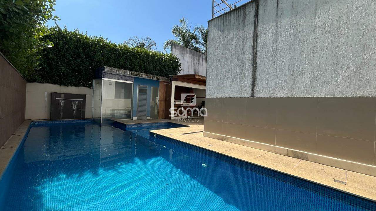 Casa em condomínio à venda no Rosa dos Ventos: 
