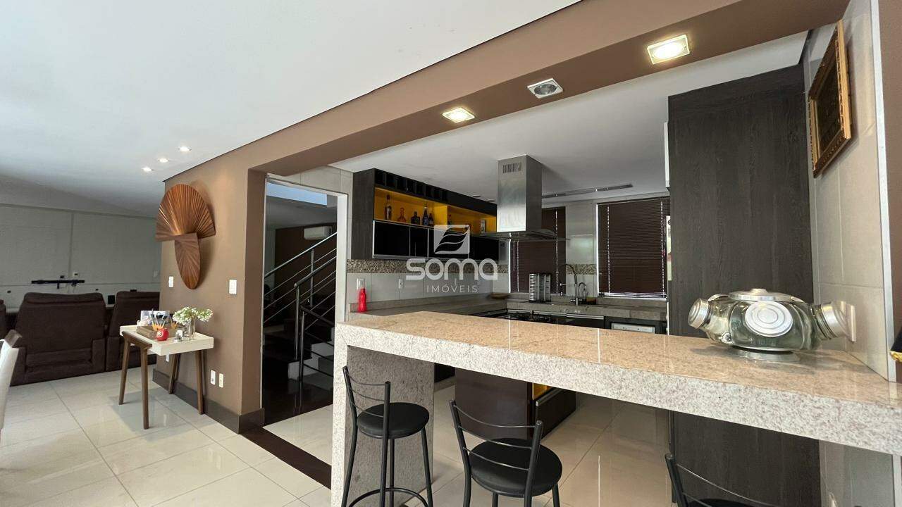 Casa em condomínio à venda no Rosa dos Ventos: 