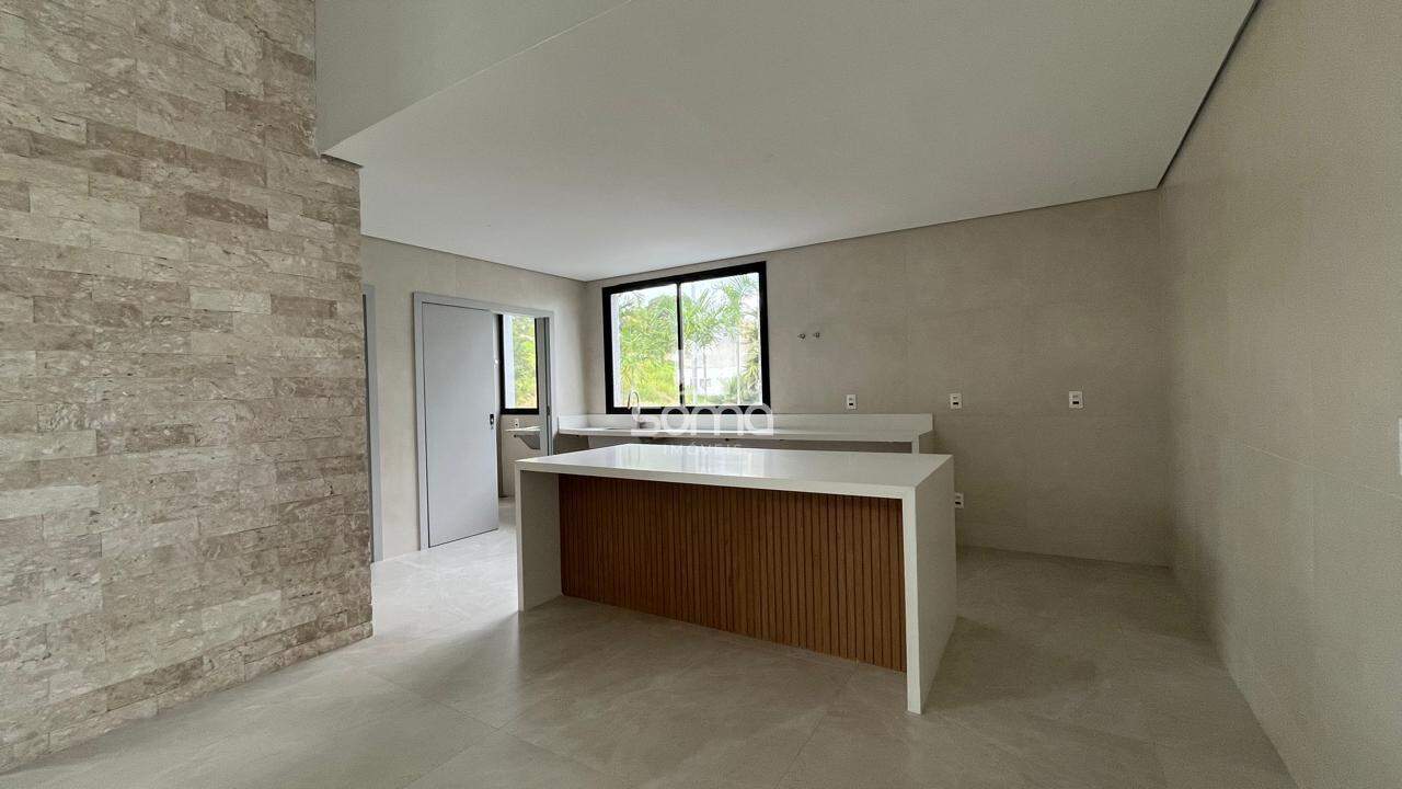 Casa em condomínio à venda no Alphaville Vespasiano: 