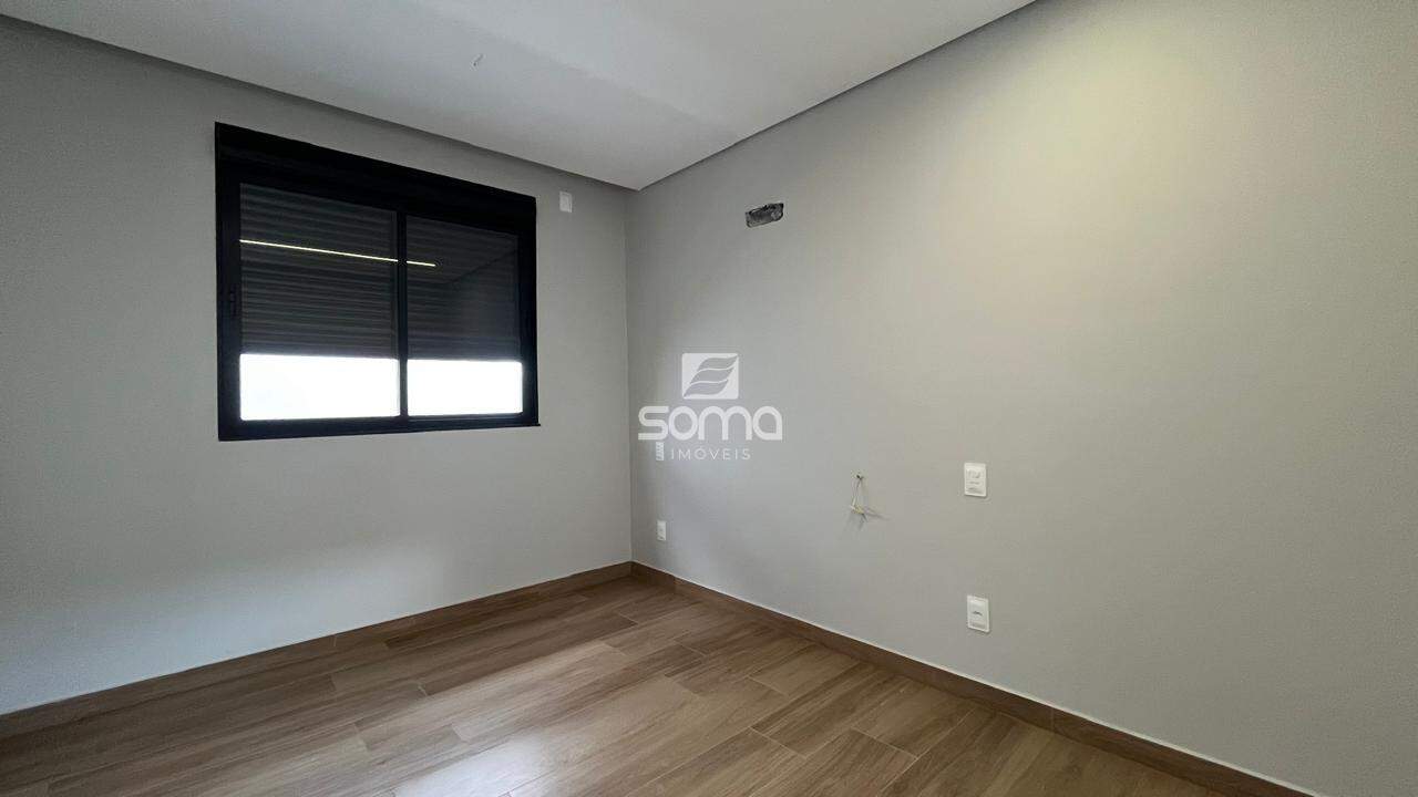 Casa em condomínio à venda no Alphaville Vespasiano: 