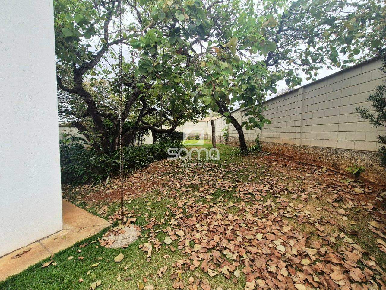 Casa em condomínio à venda no JARDIM IPÊ: 