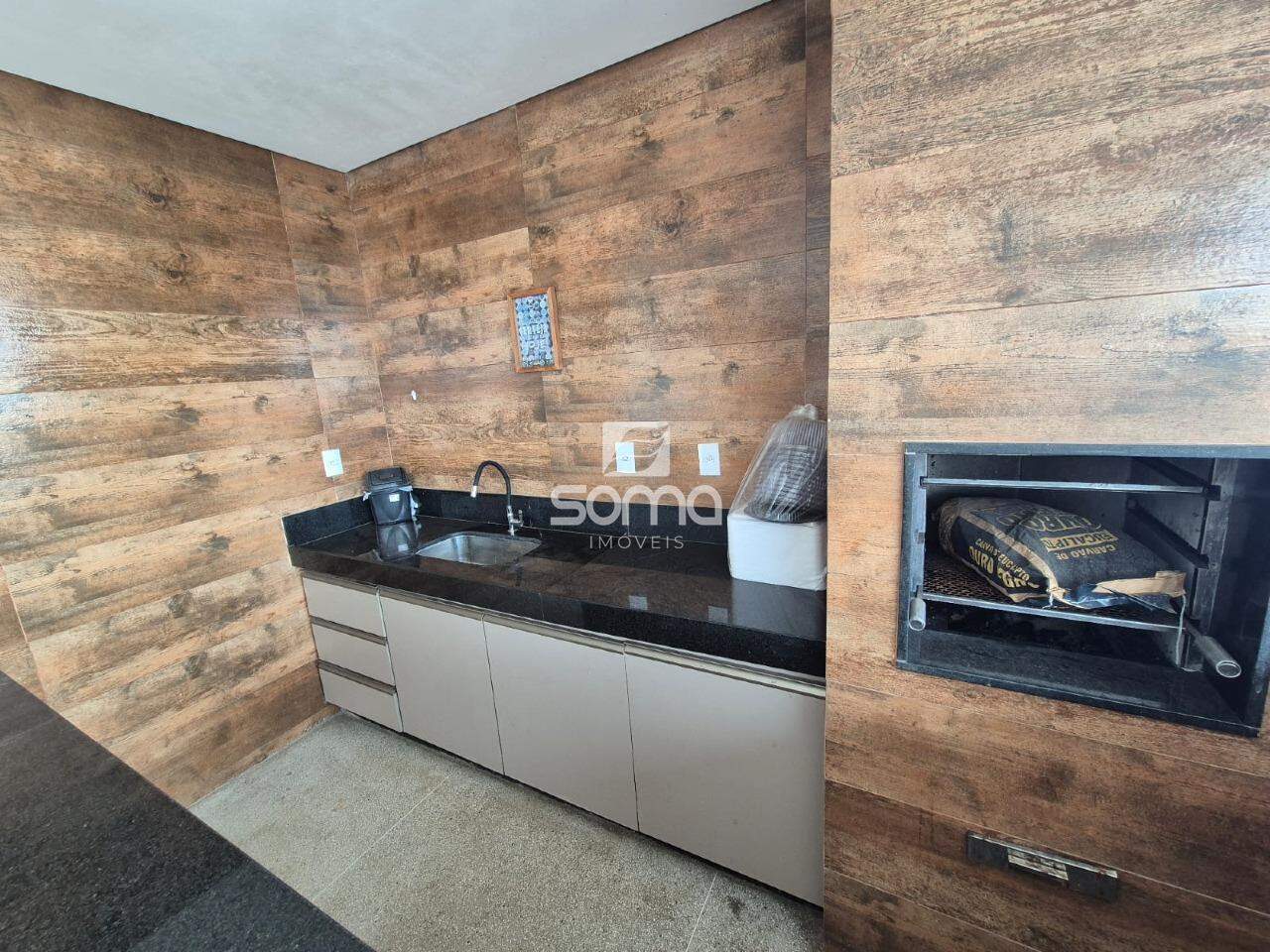 Casa em condomínio à venda no Gran Park: