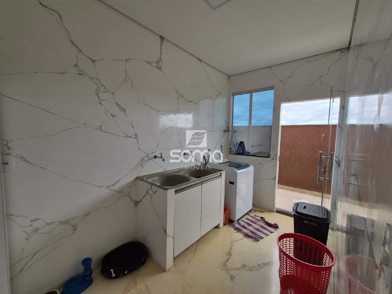 Casa em condomínio à venda no Gran Park: