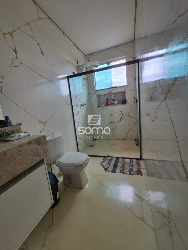 Casa em condomínio à venda no Gran Park: