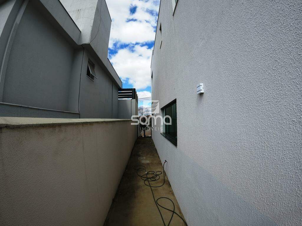 Casa para aluguel no Rosa dos Ventos: 