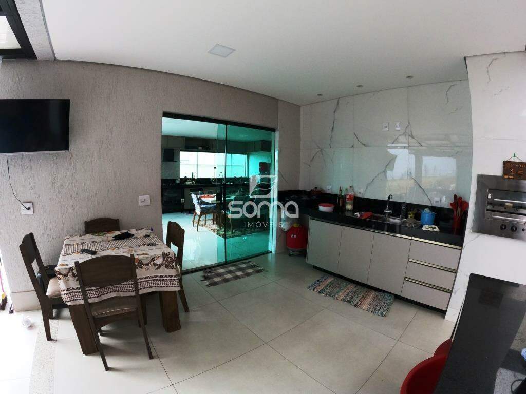 Casa para aluguel no Rosa dos Ventos: 
