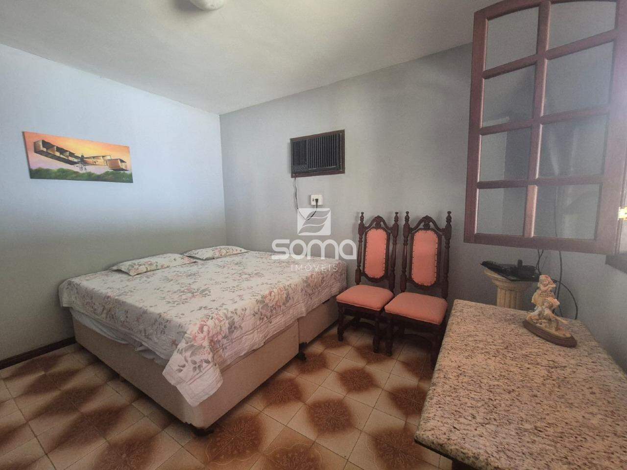 Casa em condomínio à venda no Quintas dos Ipês: