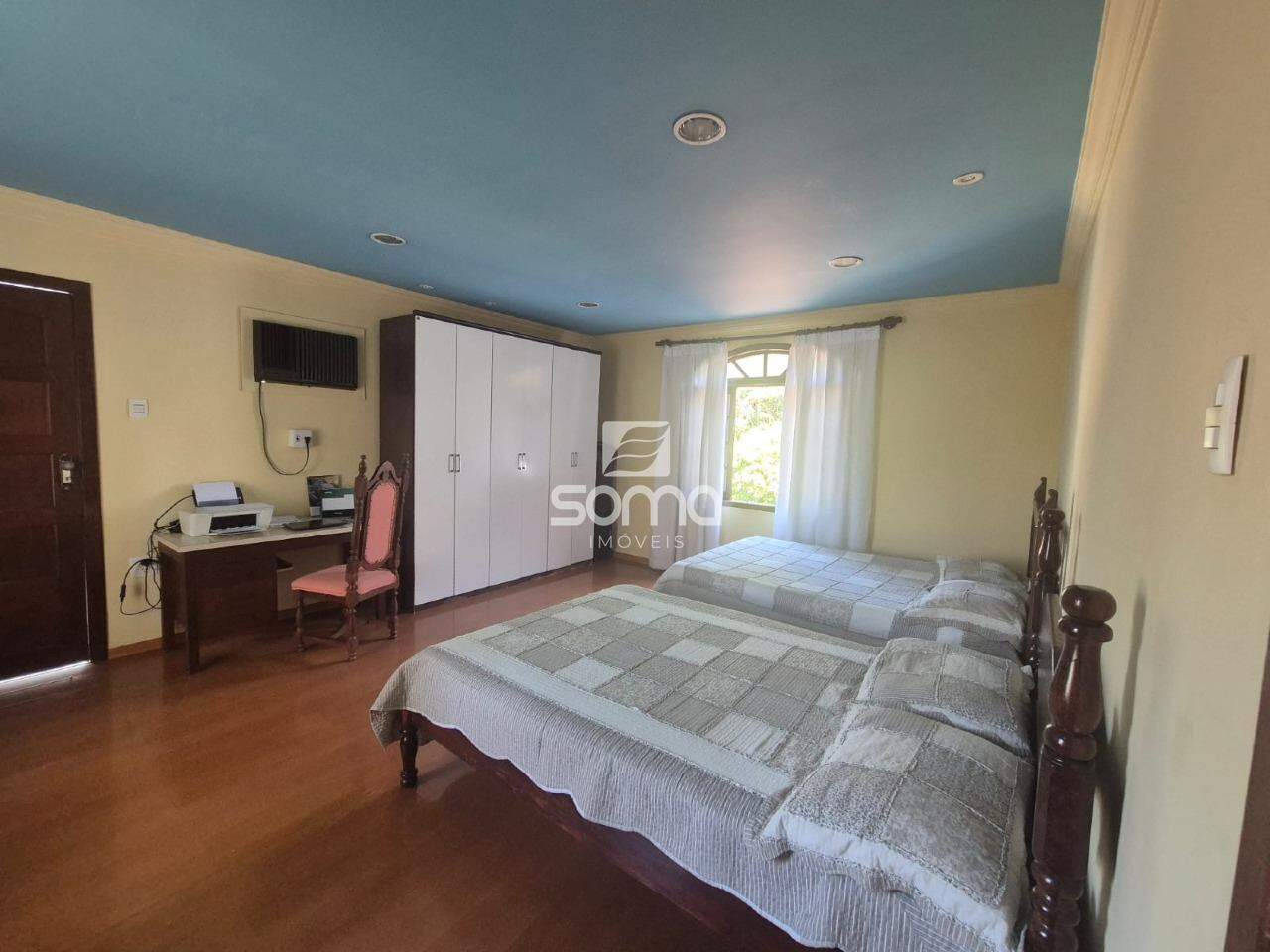 Casa em condomínio à venda no Quintas dos Ipês: