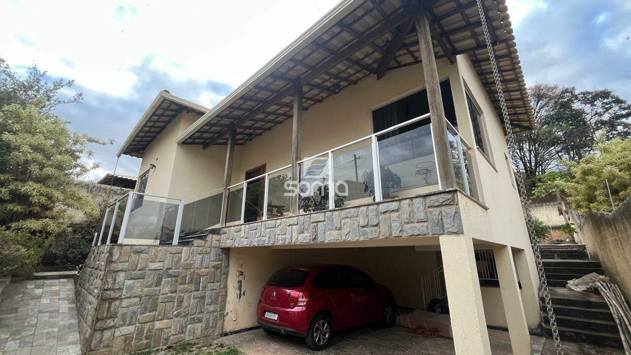 Casa à venda no Maria De Lourdes: 