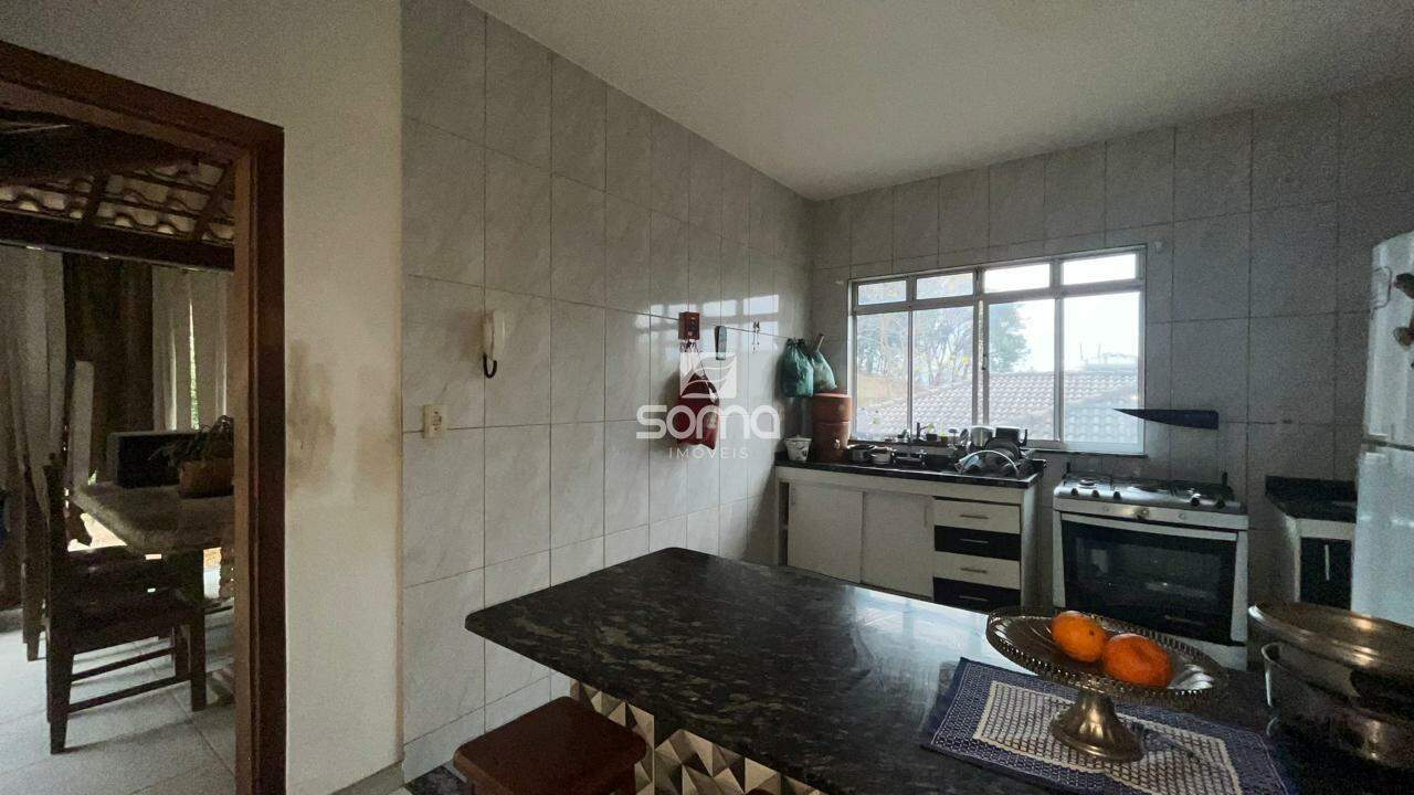 Casa à venda no Maria De Lourdes: 