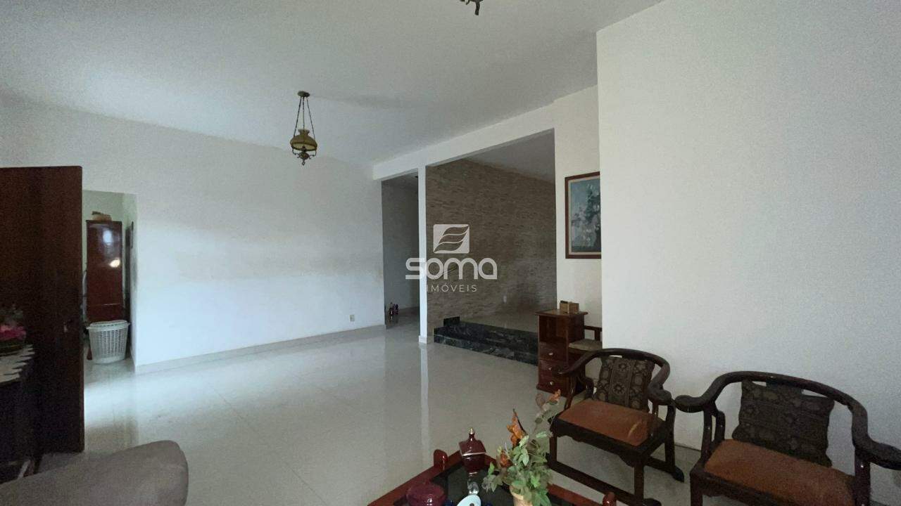 Casa à venda no Maria De Lourdes: 