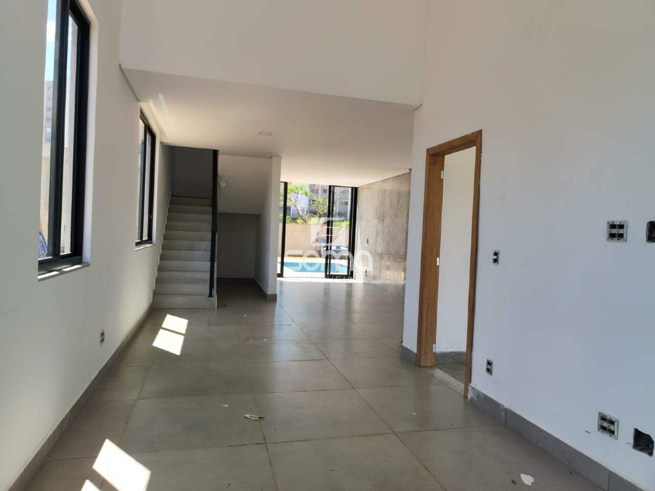 Casa em condomínio à venda no Santo Antônio: