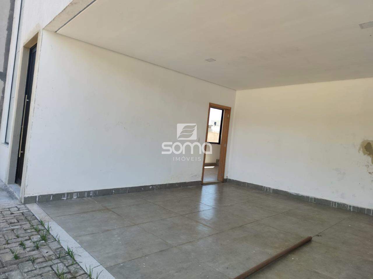 Casa em condomínio à venda no Santo Antônio:
