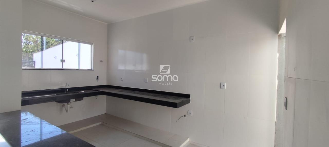 Casa Geminada à venda no Granjas Reunidas São Vicente: