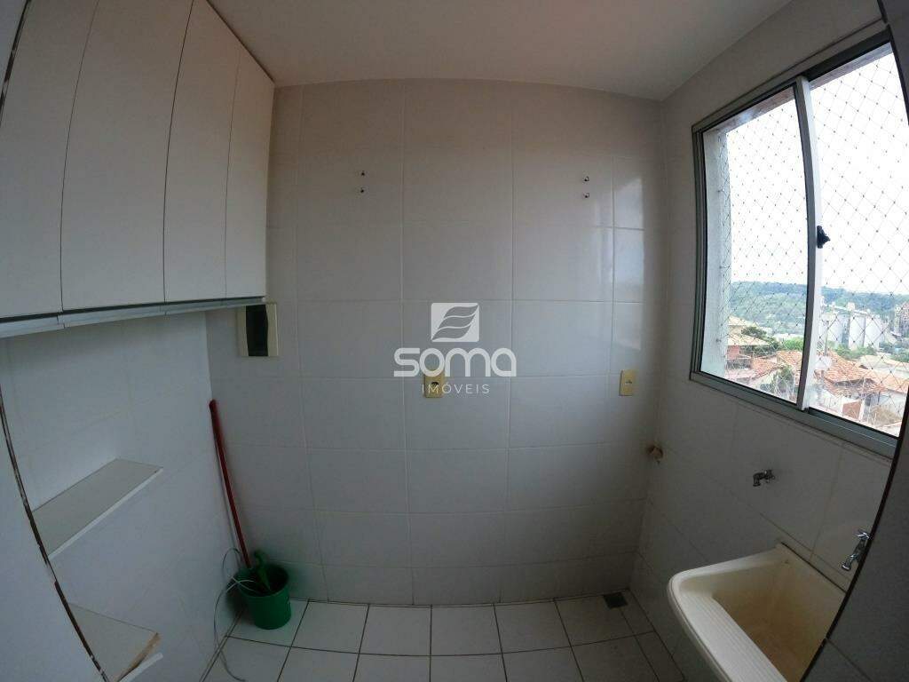 Apartamento para aluguel no Célvia: 