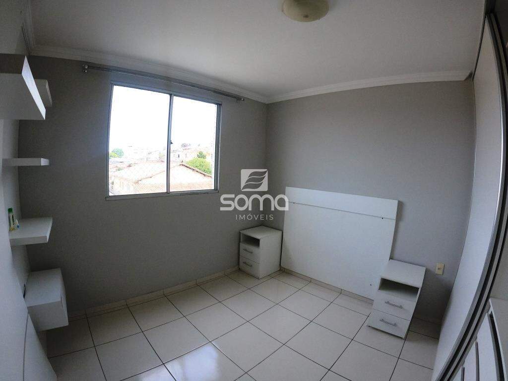 Apartamento para aluguel no Célvia: 