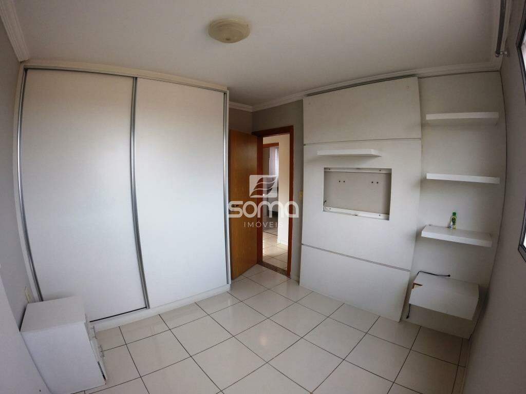 Apartamento para aluguel no Célvia: 