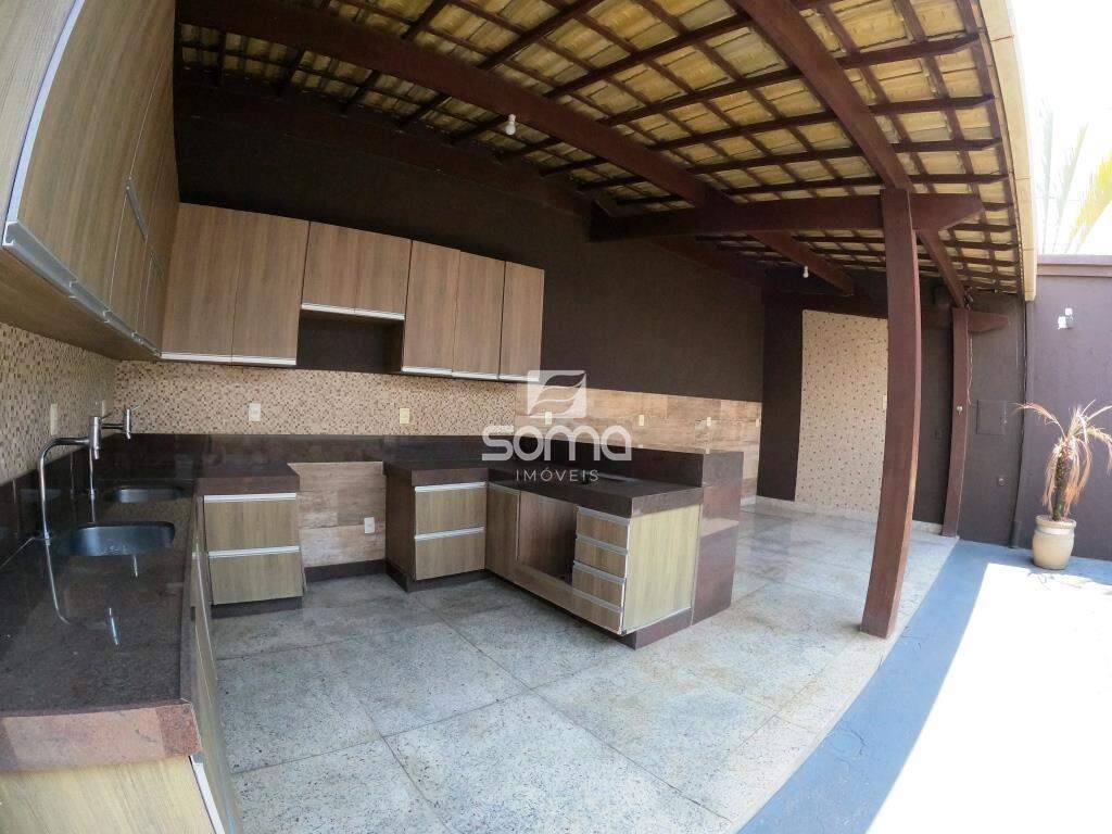 Casa para aluguel no Jardim Itau: 