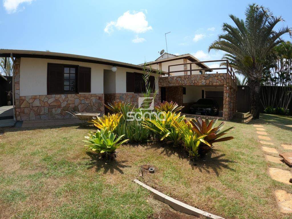 Casa para aluguel no Jardim Itau: 