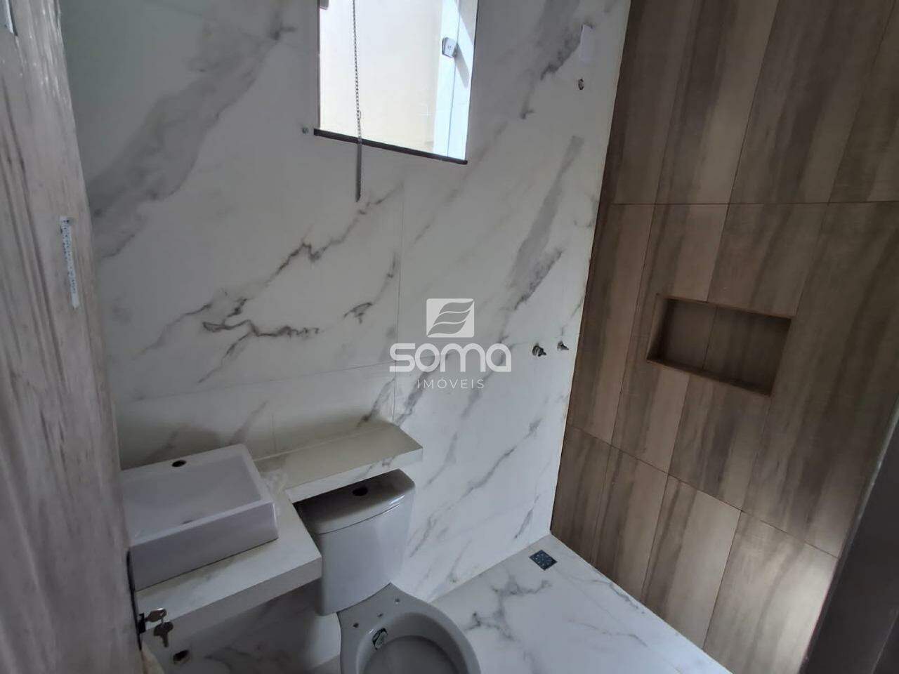 Casa Geminada à venda no Cachoeira: