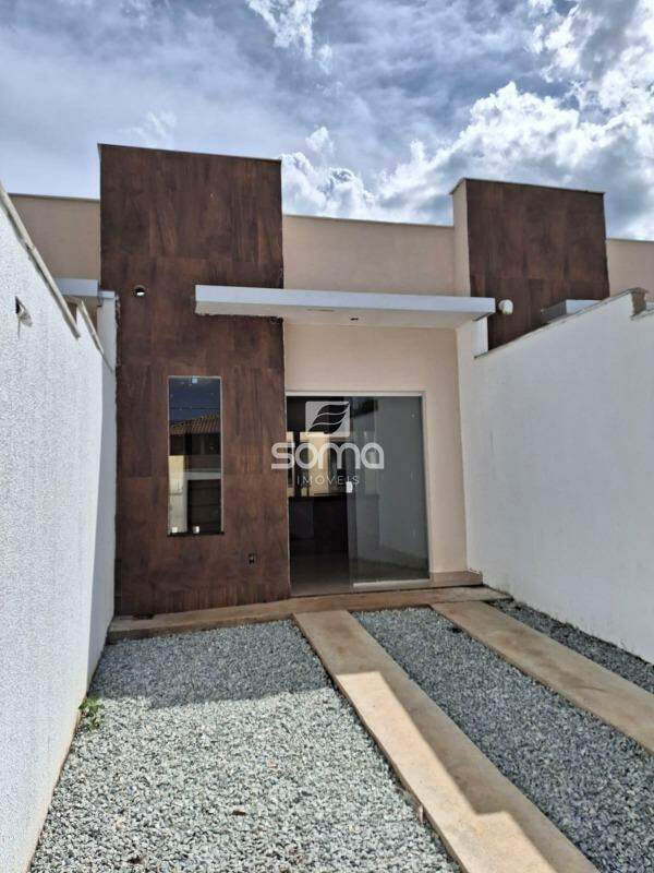Casa Geminada à venda no Cachoeira: